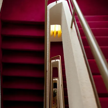 بيت شباب L'auberge D'helene Centre
